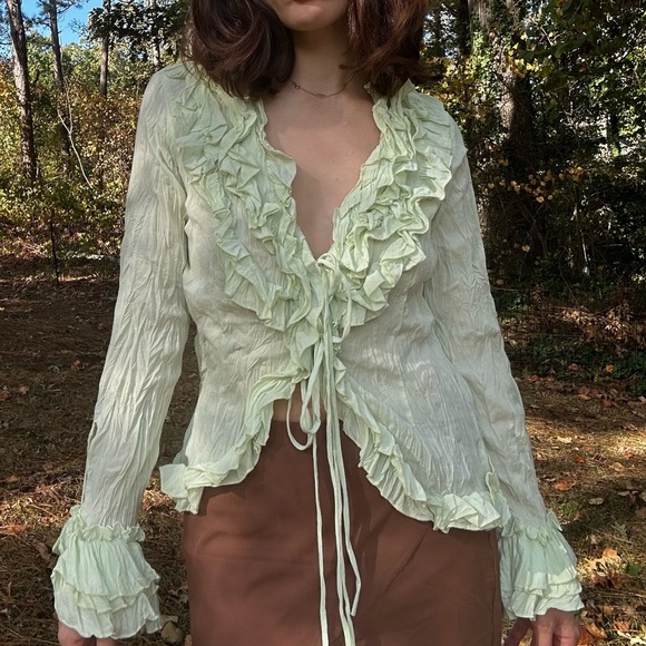 Y2K vintage ruffle tie front top - Picture 2 of 10